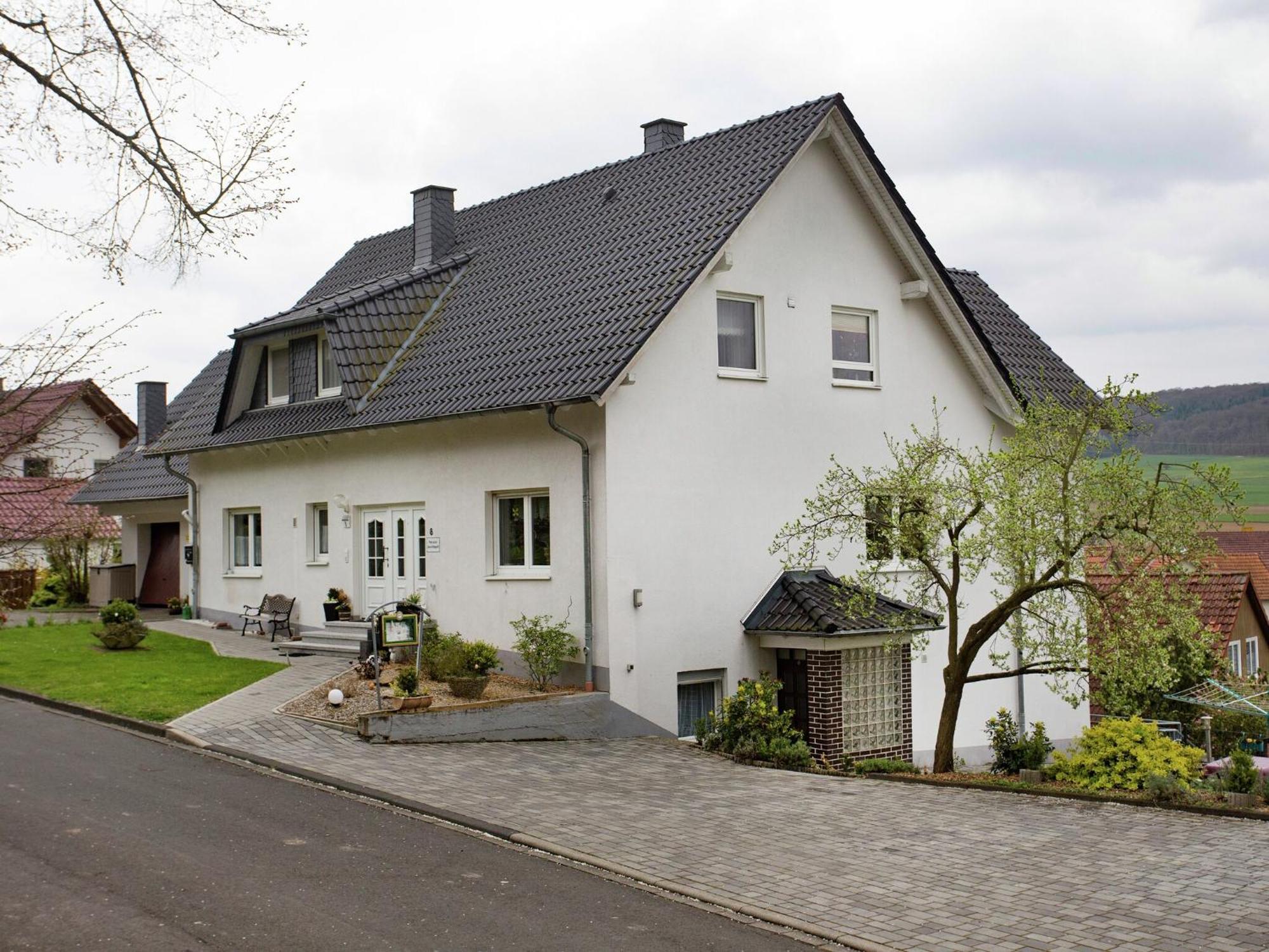 Large Detached Holiday Home In Hesse With Private Garden And Terrace Homberg  Luaran gambar