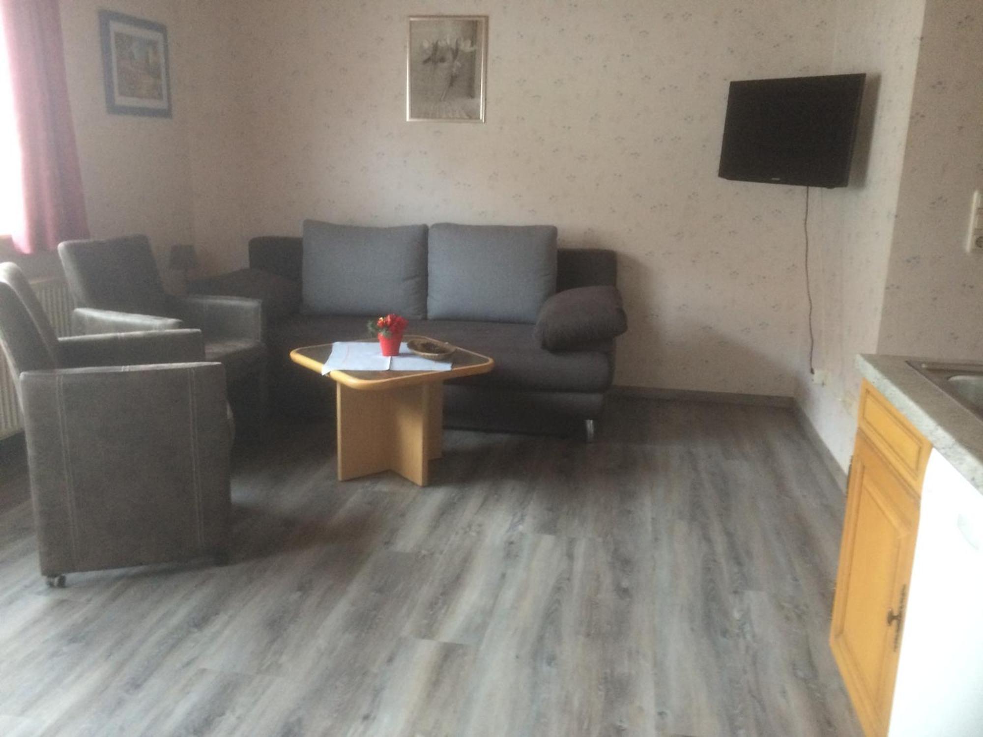 Large Detached Holiday Home In Hesse With Private Garden And Terrace Homberg  Luaran gambar