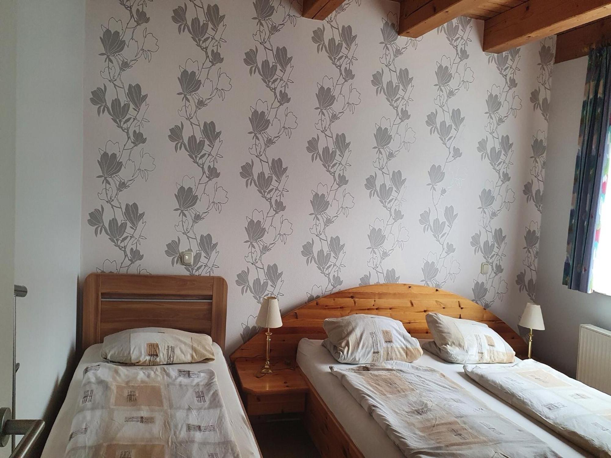 Large Detached Holiday Home In Hesse With Private Garden And Terrace Homberg  Luaran gambar